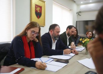 Dialogu Vendor, Kumbaro e Mazniku nisin takimet në bashkitë e qarkut Gjirokastër