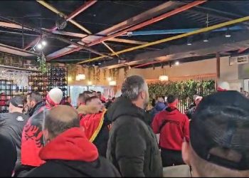 Atmosferë kuq e zi në Moldavi, në pritje të finales së madhe (VIDEO)