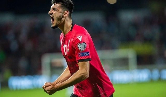 Grykësia e pisët me Brojën!