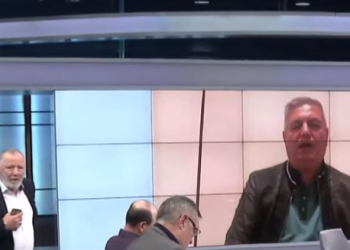 Vdekja e futbollistit: Përfaqësuesi i Egnatias “përplaset” me Shakohoxhën, braktis studion