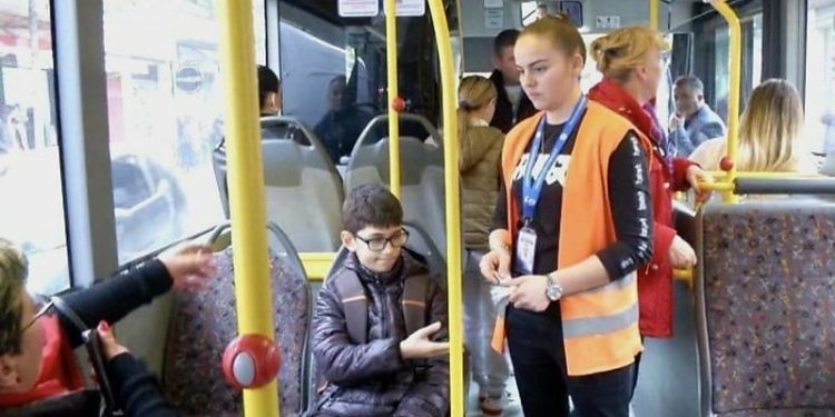 Rrëfehet studentja që punon fatorino: Puna është nder! Prindërit fillimisht nuk ishin dakord