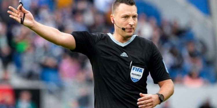 Kush është arbitri i sfidës së mbrëmjes në Air Albania