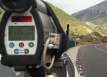 ‘Ferri’ për shoferët/ Nis përdorimi i radarit inteligjent, ju kap “mat” para se të shkoni te kamera e policisë