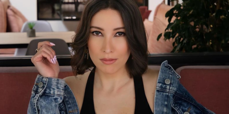 Gazetarja: Meshkujt shqiptarë nuk duan femra të zgjuara, kanë frikë!