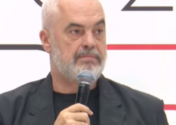 Rama: 8.92 milionë turistë kanë ardhur gjatë këtij viti në Shqipëri