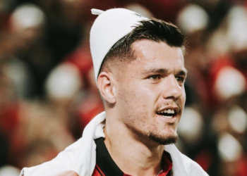 Mirlind Daku publikon foton e veçantë: Gjithçka që më nevojitet dhe gjithçka kam