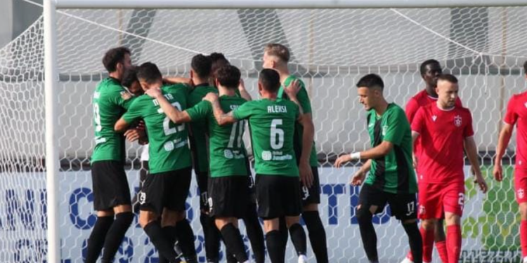 Vdes futbollisti në fushë, FSHF: Anulohen ndeshjet e fundjavës