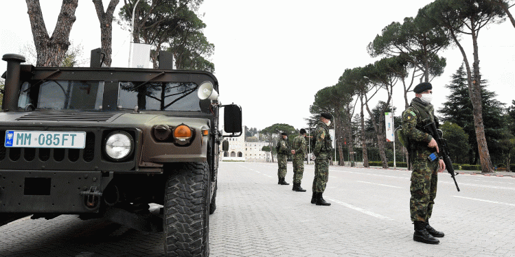 Po vijnë dronët nga Turqia/ Shqipëria hap thesin për blerje armatimesh, qindra milionë euro shpenzime