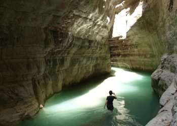 46 turistë të bllokuar për 1 muaj, ç’po ndodh në kanionin e Langaricës në Përmet?