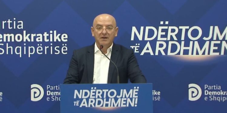 Bejko për Berishën: Njësoj si terroristët që përdorin civilët për të fshehur kokën, ‘non grata’ përdor demokratët për hallin e vet