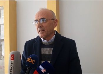 Gjyshi i Jonadës që humbi jetën në Himarë kërkon drejtësi: Mbeti në helikat e motorit të njeriut që duhej ta mbronte