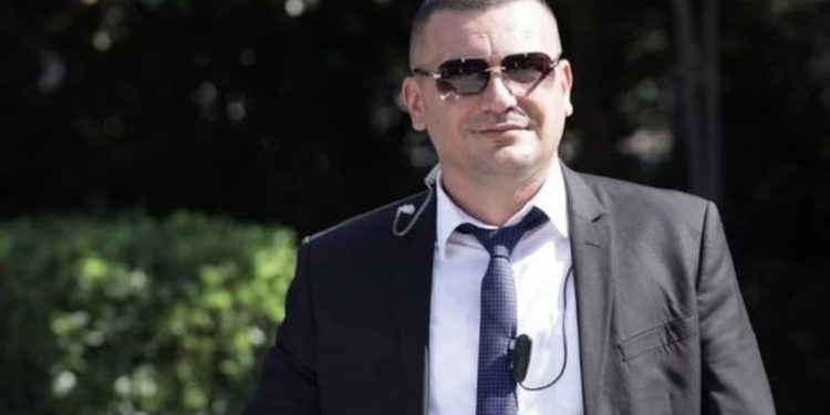 Përplasi makinën e djalit të gjyqtares së Berishës, kush është gardisti i 21 Janarit