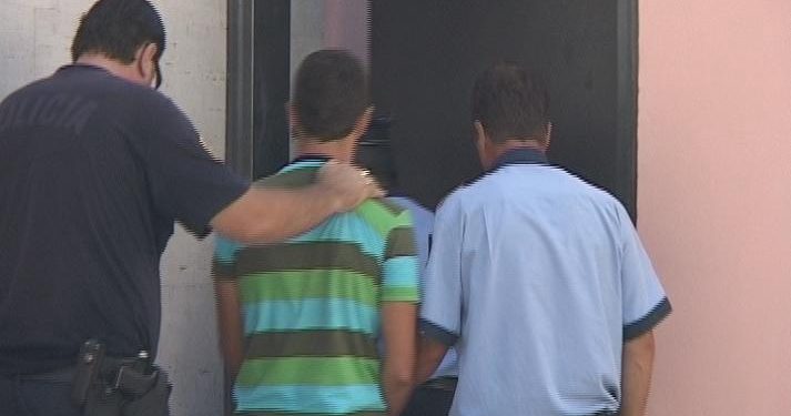 Shkoi për të vjedhur manastirin, por i ngelet në duar policisë nga mbidoza me metadon, hajduti nga Saranda niset për mjekim drejt Tiranës (Emri)