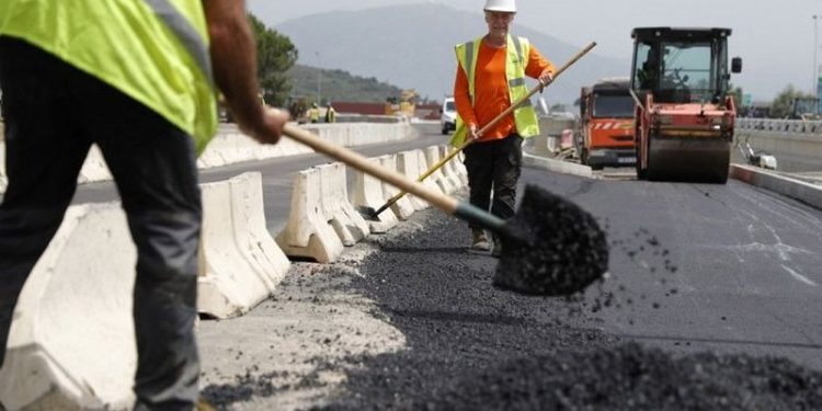 “Pikat e zeza” në rrugë – 83 mln lekë për projektin e eleminimit të 7 kryqëzimeve problematike