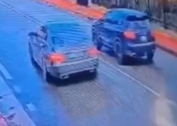 Vrasja në Fier, policia gjen makinën e autorëve në grazhdin e një 70-vjeçari