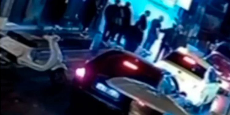 Pamje të rënda nga Athina/ Shqiptari qëllon me pistoletë 3 të rinj nga Kreta (VIDEO)