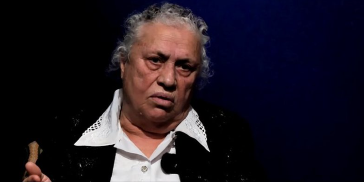 Historia e rrallë e Zoje Delisë: Isha 6 vjeç kur më futi në birucë polici i Tepelenës