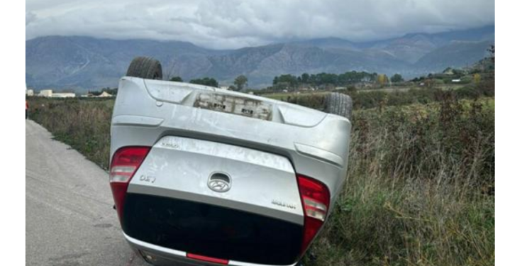 Aksident në aksin Sarandë-Delvinë, plagoset 23-vjeçari