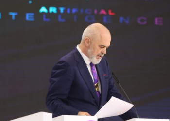 Rama mesazh socialistëve: Karrigia e pushtetit është një kafshë e egër. Po e le të të hyjë në trup, të mbush xhepin, por të merr mendjen