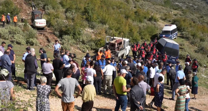 Penguan ndërtimin e ujësjellësit në Mezhgoran dhe kundërshtuan policinë, nën hetim 4 banorë të fshatit