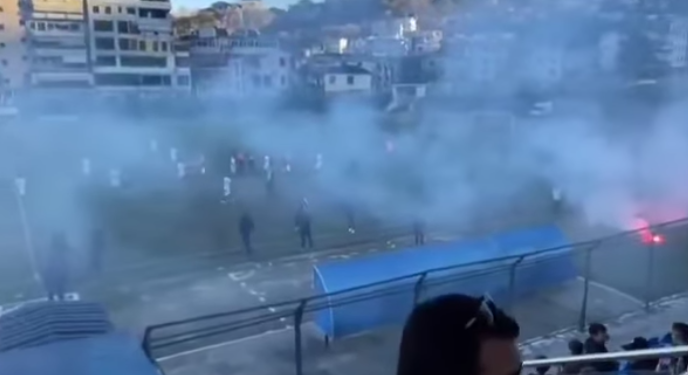 Dhunë, kërcënime dhe një video skandaloze, të pathënat e ndeshjes në Gjirokastër