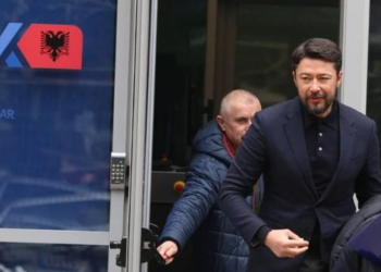 Shkëlzen Berisha: Kjo është skandal, në mëngjes thirret djali, në mesditë babai. Ç’punë kam unë me Gërdecin?