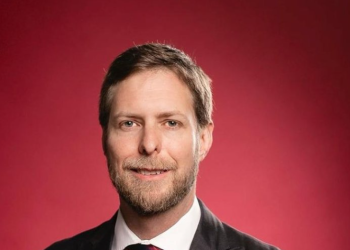 Zbulohet lidhja e tij e re/ Princ Leka e tradhtoi të shoqen me fotografen e vet personale?