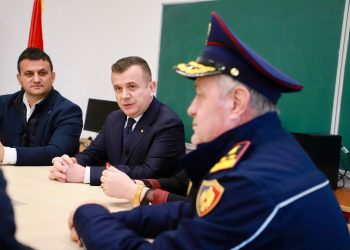 Balla në Gjirokastër, fton gjimnazistët të studiojnë në Akademinë e Sigurisë