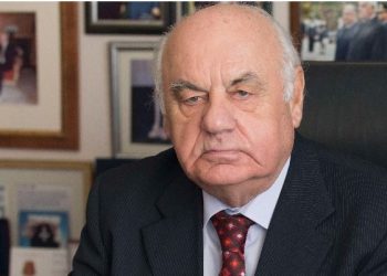 Mesazhi i Alfred Moisiut për Greqinë: S’mund të vazhdohet me metoda të ’45-ës (VIDEO)