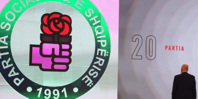 Rama paralajmëron “fshesë” në PS