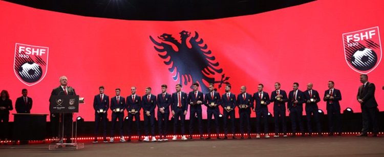 FSHF i akordon Kombëtares kuqezi çmimin “Nderi i Kombit në Futboll”