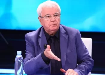 Mitsotakis, skllav në mbrojtje të një hajduti si Beleri