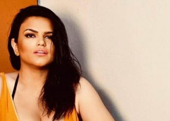 Vajza shqiptare i vjedh 290 mijë euro biznesmenes greke