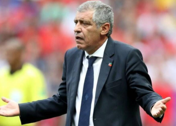 Kombëtarja shqiptare e la papunë, Fernando Santos zyrtarizohet te Besiktas