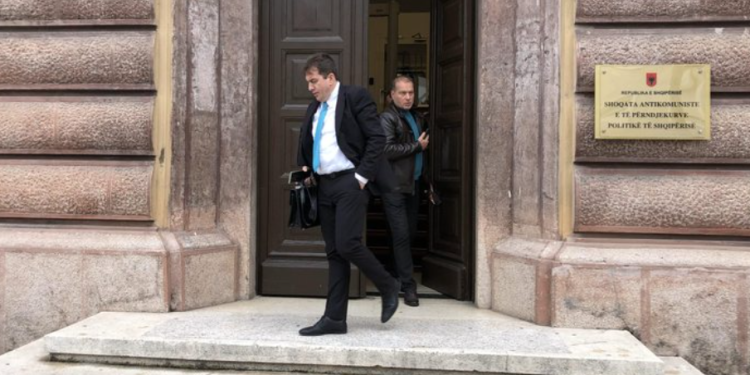 KPA shqyrton dy denoncimet ndaj prokurorit të Gjirokastrës, Julian Çafka