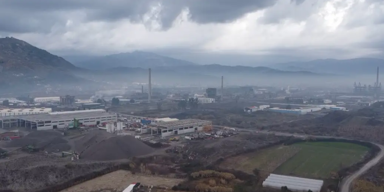 Deutsche Welle: Shqiptarët ‘thithin’ vdekjen, ekonomia e ndërtuar mbi ndotjen