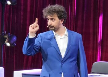 Aktori nga Saranda tregon problemet me shëndetin mendor: Më dërguan te 5-sa, më çuan me zor te një psikolog