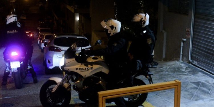 Grabitën një kazino, dy shqiptarë të arrestuar në Athinë