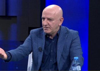 Bejko: Nëse Argita Berisha thotë që është shtresë e mesme, i bie që unë jam në varfëri ekstreme