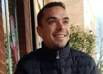 Shqiptarë e anglezë bëhen bashkë, mblidhen paratë për të sjell në atdhe trupin e pajetë të Leonard Farrukut. Ja mesazhi prekës i motrës së tij