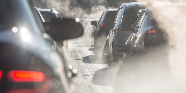 Eurostat publikon shifrat: Shqipëria ka moshën më të lartë të automjeteve, 40% janë mbi 20-vjeçare