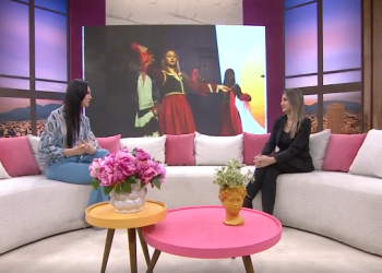 Ekselente në shkollë, 19 vjeçarja bëhet simbol i valleve shqiptare në Turqi (VIDEO)