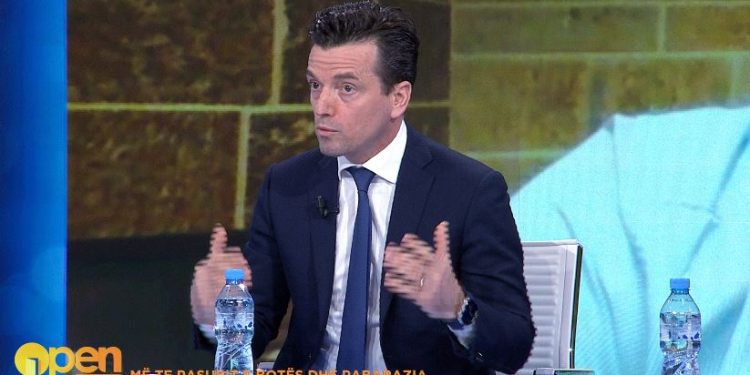 Agron Shehaj: Në Shqipëri bëhesh i pasur nga lidhjet politike