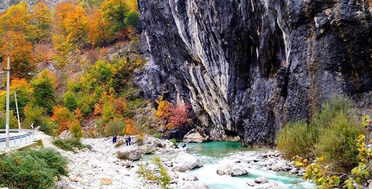 Përse rreth një milion italianë zgjodhën të pushojnë në Shqipëri në vitin 2023?