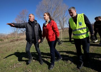 Kumbaro në Vjosë, 1500 fidanë për pyllëzimin e zonës dhe mbrojtjen lumore