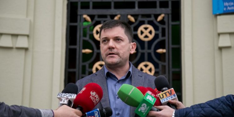 Admir Abrija jep dorëheqjen nga posti i drejtorit të Përgjithshëm të Burgjeve
