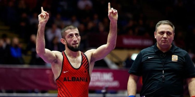 Mundësi çeçen i sjell Shqipërisë medalje të artë