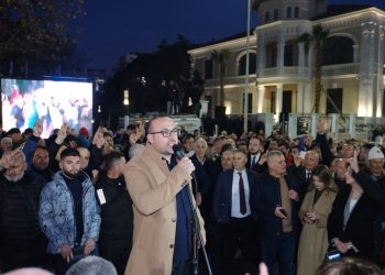 Deputeti i Berishës: Surrat haletë. Plehra e hajdutë! O sot o kurrë