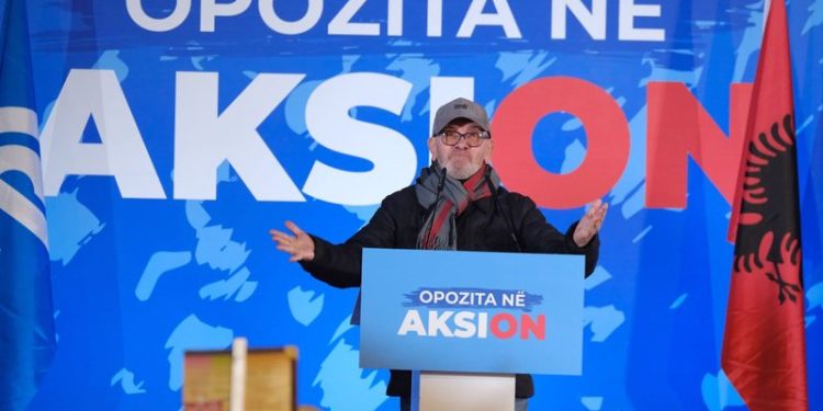 Aktori Mehdi Malkaj: Ka ardhur koha t’i japim një hu Ramës, që të mos gjejë rrugën