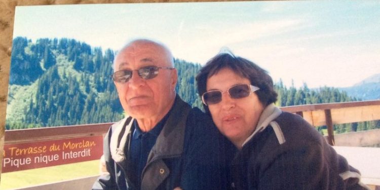 Ish-ministrja socialiste humb të atin!